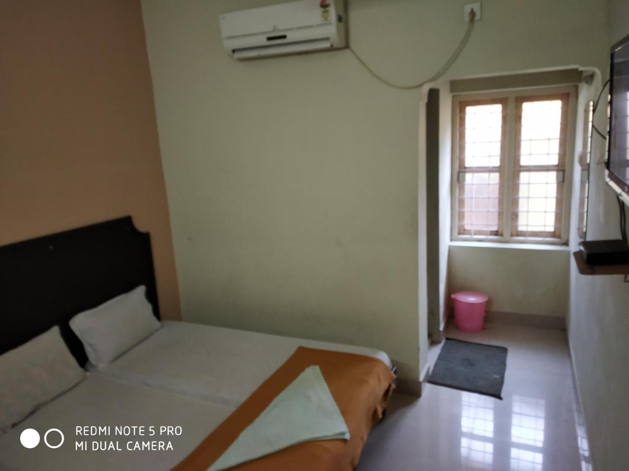 Hotel Woodlands Chottanikara Zewnętrze zdjęcie