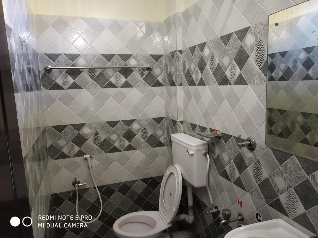Hotel Woodlands Chottanikara Zewnętrze zdjęcie