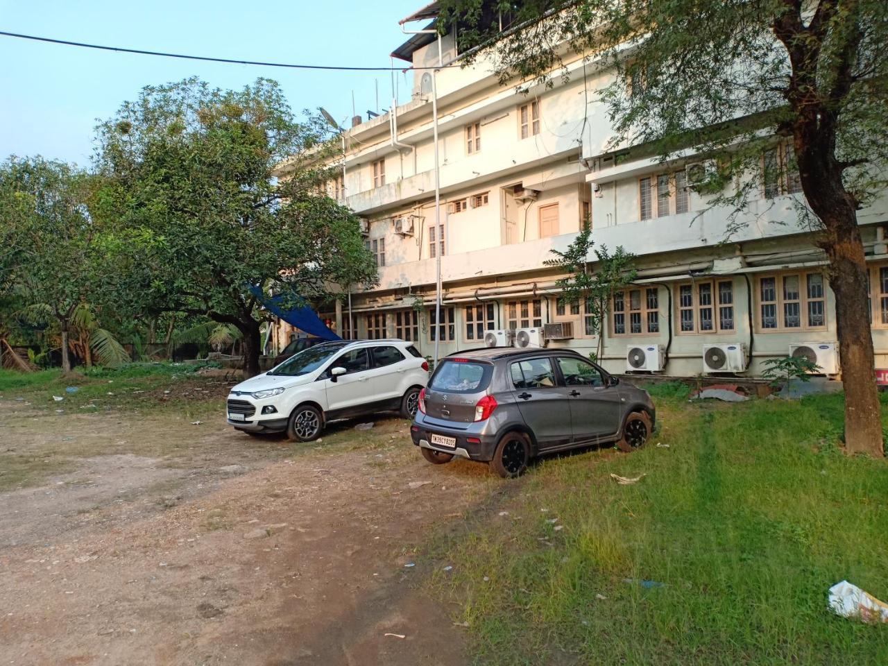 Hotel Woodlands Chottanikara Zewnętrze zdjęcie